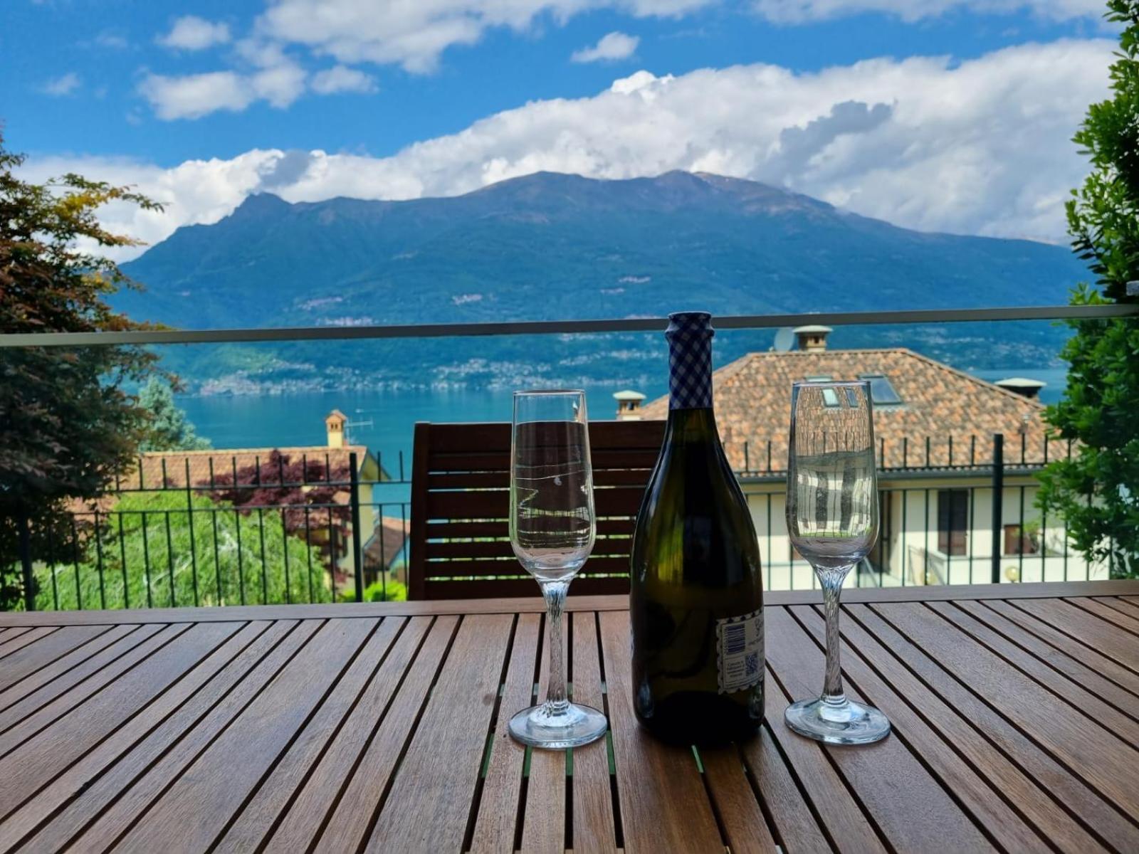 Apartment With Garden And Terrace Beautiful Lake View Bellano Exteriör bild